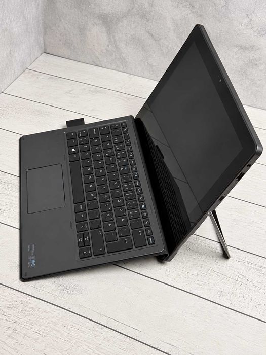 HP PRO X2 intel i5-7Y54   8ram  ssd 256gb Full HD Сенсорний  дисплей