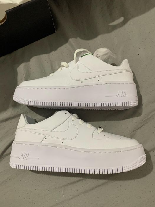 Nike air force 1 sage low