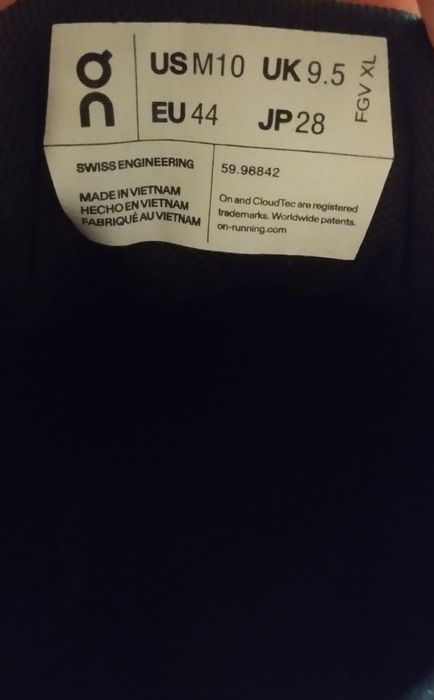 Кросівки трекінгові On Running Cloud 5 Waterproof;
