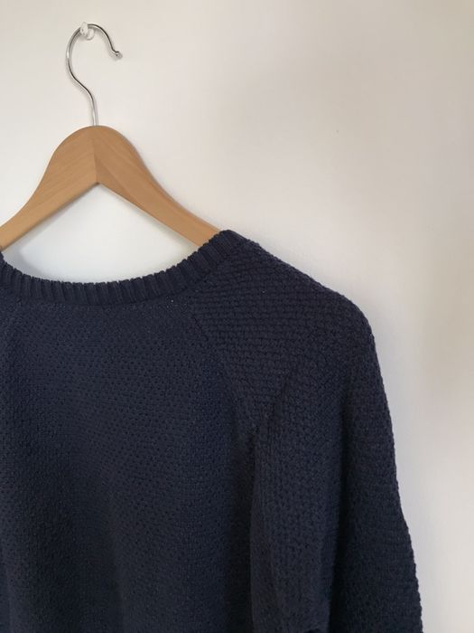 Camisola azul escura