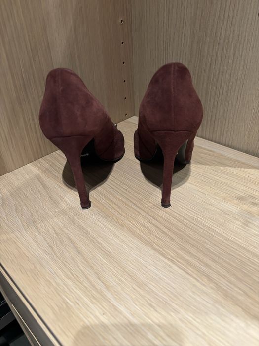 Czółenka szpilki Gino Rossi zamsz