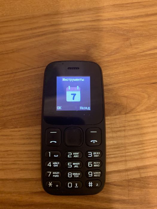 Мобильный телефон Nomi 144c
