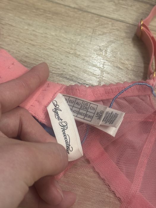 Biustonosz stanik agent provocateur transparentny