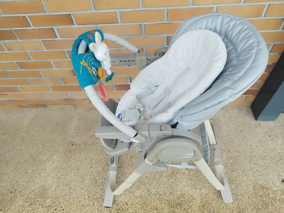 Cadeira da papa e de relaxar Chicco Polly Magic evolutiva