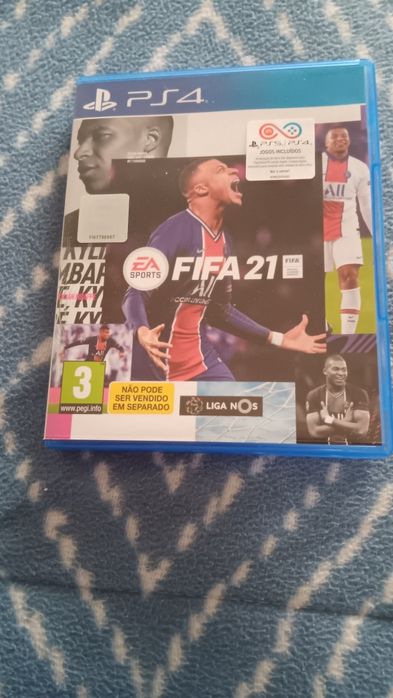 PS4 semi-new with controller64741153020547121