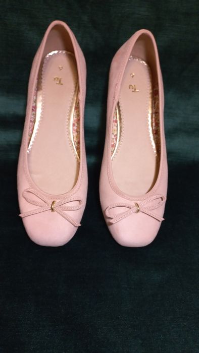 Нарядні туфлі TU 38-39 човники бежеві балетки жіночі/женские