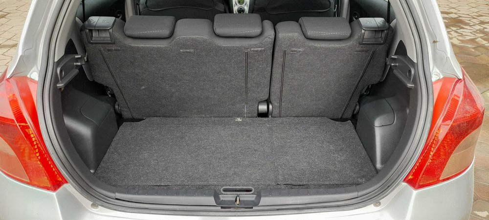 Тойота Ярис 2006г на автомате от первого владельца