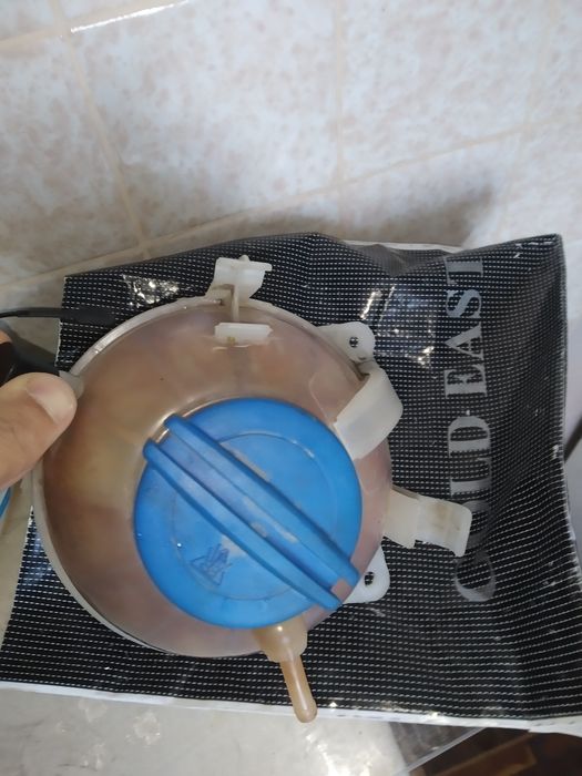 Расширительный бачок, для Volkswagen Passat B5 · Рестайлинг, 2000-2005