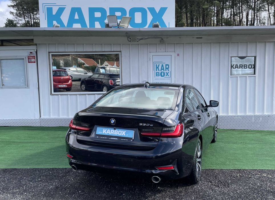 BMW 330 e Híbrido Plug-In Nacional IVA DEDUTIVEL