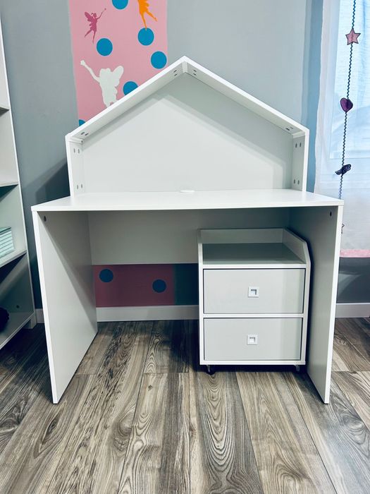 Biuro z kontenerem Konsimo Mirum