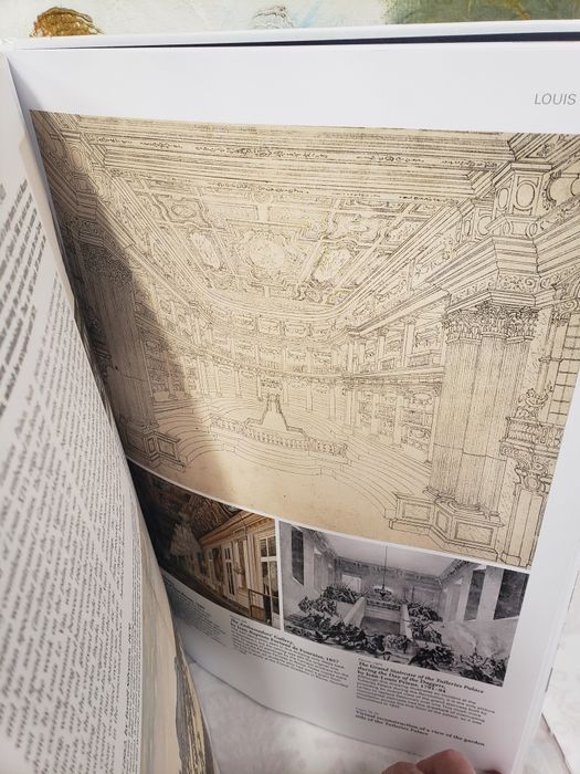 livro " Building the Louvre"