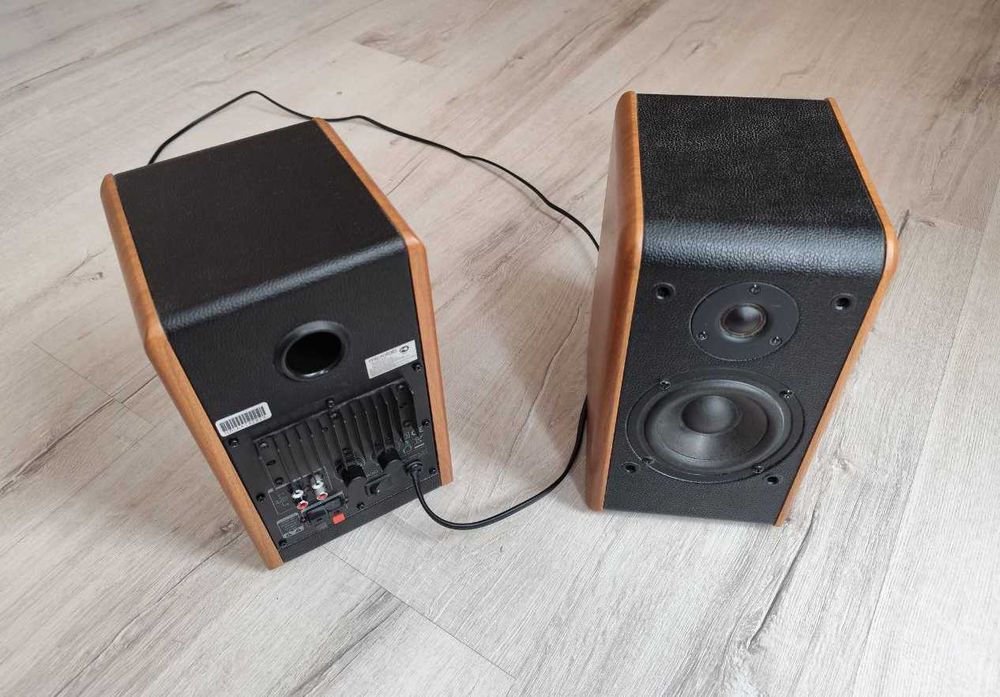 Акустична система Microlab B-77