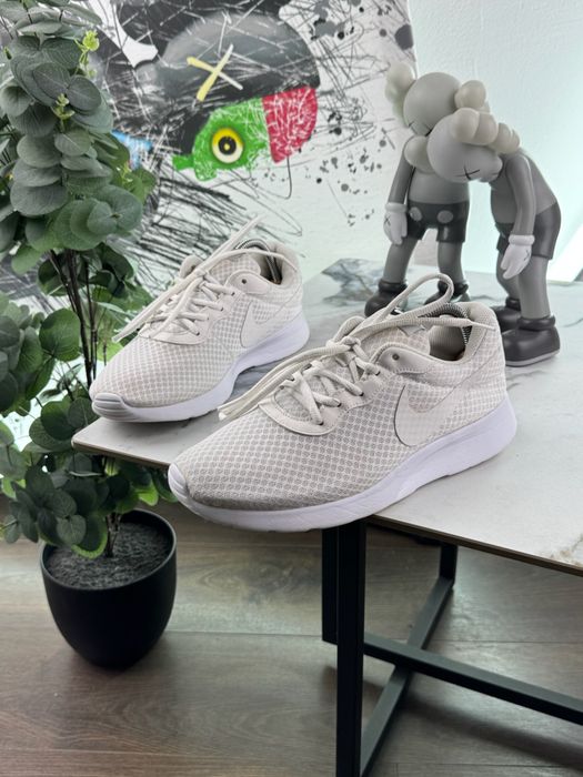 Кросівки Nike Tanjun 42.5 розмір Е15063