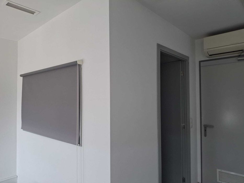 Gabinete com água e luz incluído no centro de Penafiel