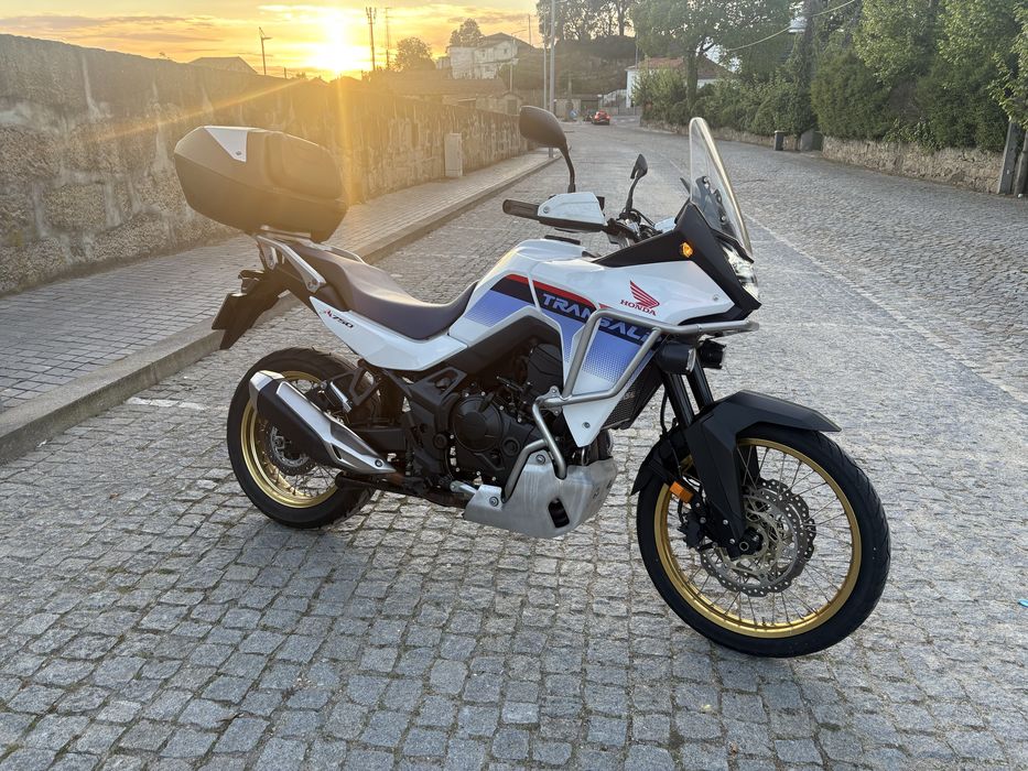 Honda  Transalp 750 ( Com extras originais )