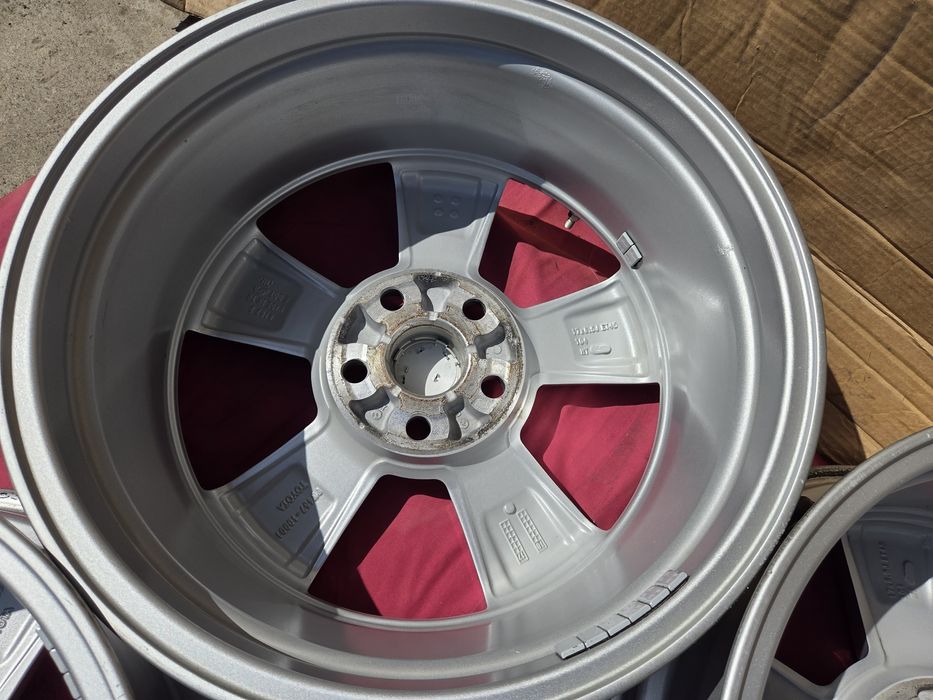 Диски 5×114.3 R17 J6.5 ET45 Toyota Corolla Cross CH-R Camry RAV4 Yaris