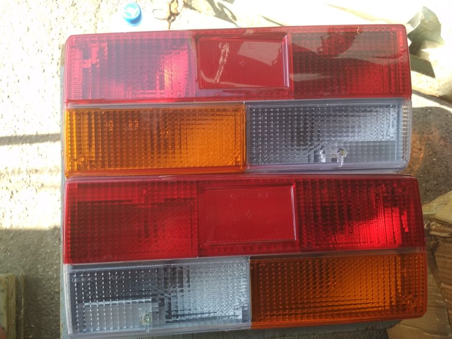 Стёкла задних фонарей ВАЗ 2103, 05,07, зеркала ВАЗ 2104,05,07