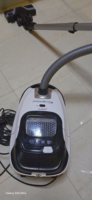 Aspirador Rowenta com garantia