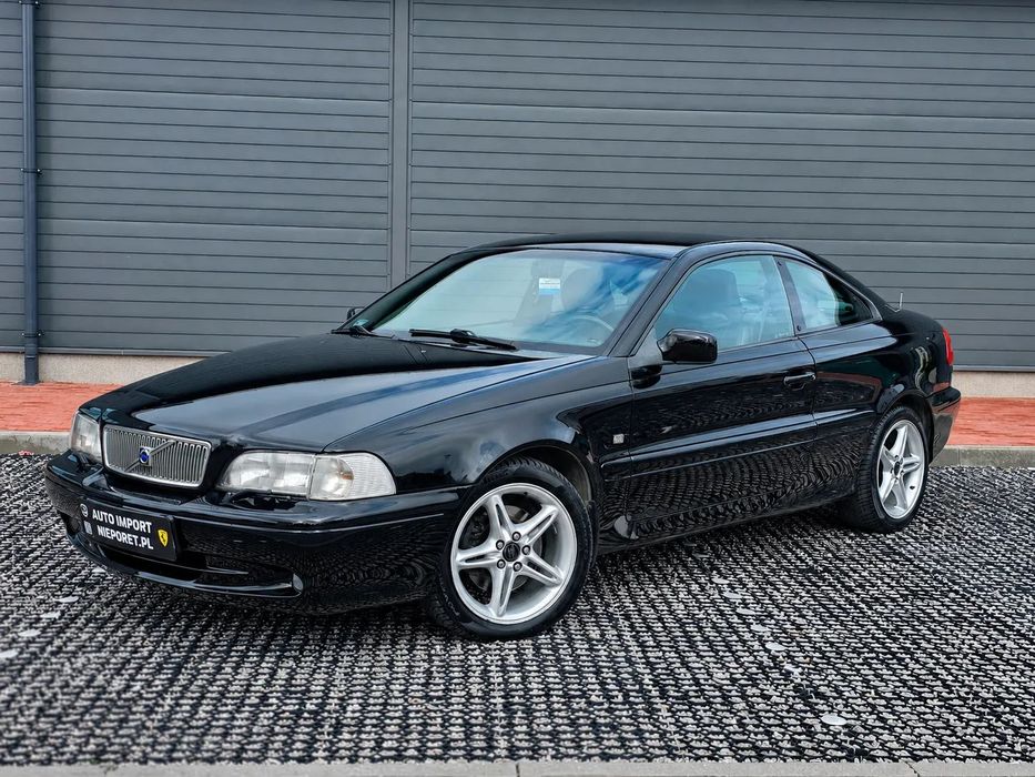 Volvo C70 T5 2,3 T R5 240KM Automat