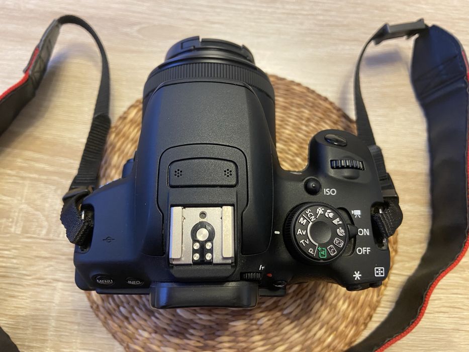 Aparat Canon 700D