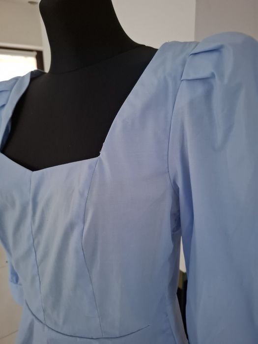 Piękna bluzka z bufkami nowa z metką L