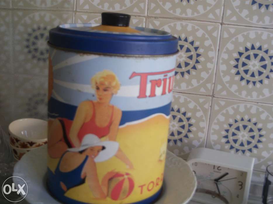 Latas Cola Cao com 50 anos