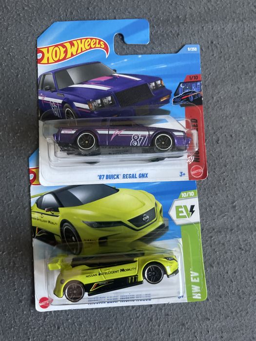 Hot wheels th