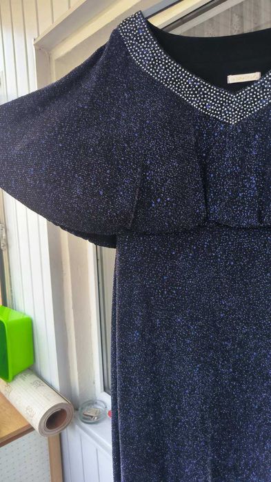 Продам святкову сукню