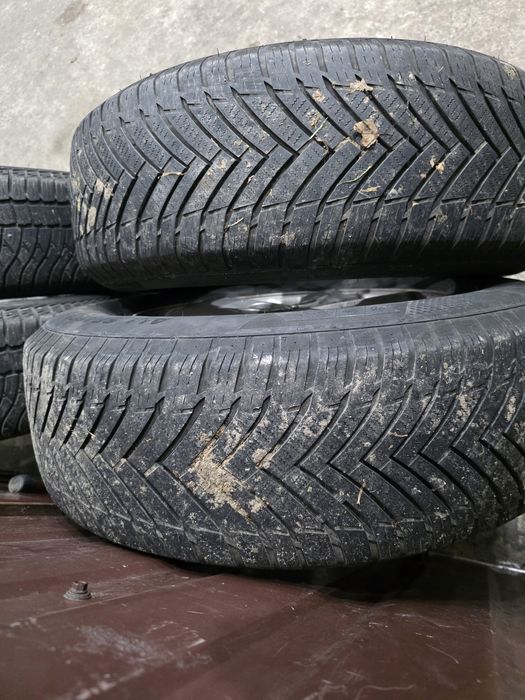 Koła opony alufelgi Hyundai ix35 16 cali 5x114.3 215/70/16