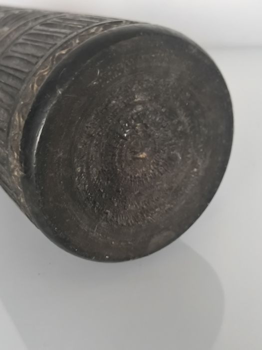 Przedwojenny wazon drewniany rzeźbiony Huculski Hucuł