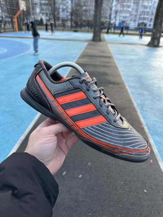 Легендарные футбольные сороконожки Adidas adi5 46 размер