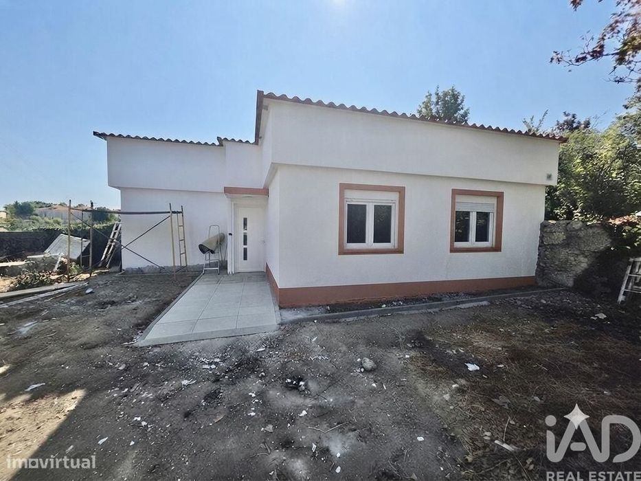Casa / Villa T2 em Carregal do sal de 41,00 m2
