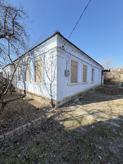 В продажу 3 к будинок на 13 лінії, землі - 6 соток