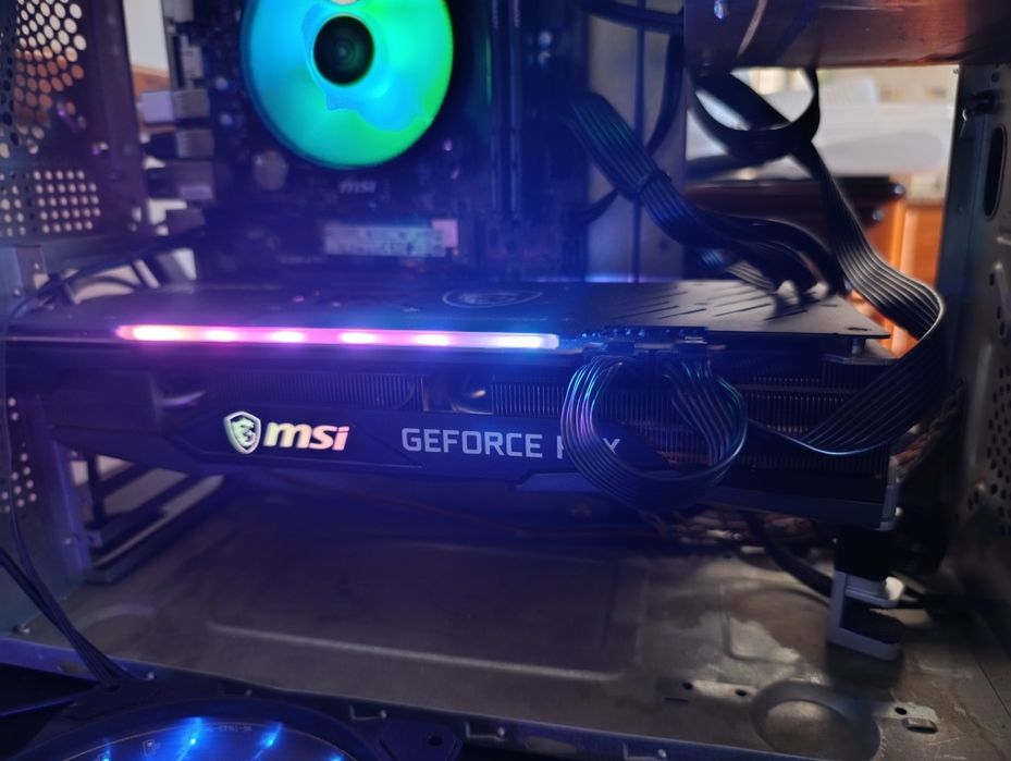 Placa gráfica MSI NVIDIA RTX 3060 ti
