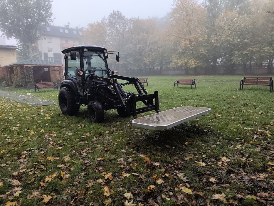 minikoparka wykopy korytowanie fundamenty koparka młot hydrauliczny
