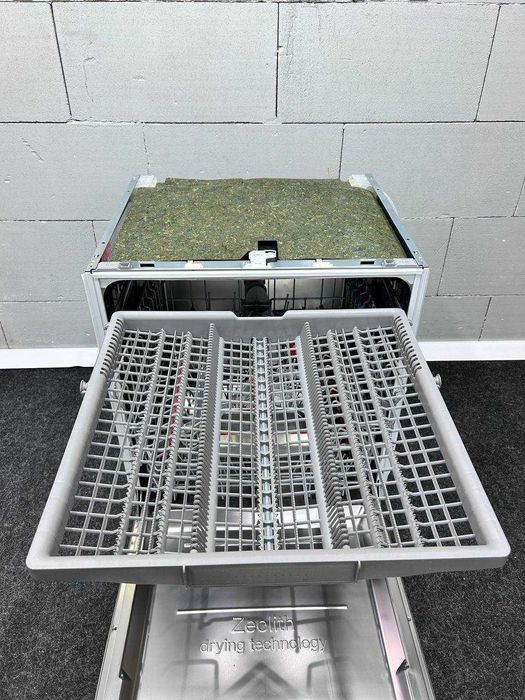 Посудомийна машина Bosch SMV6ZDX49E