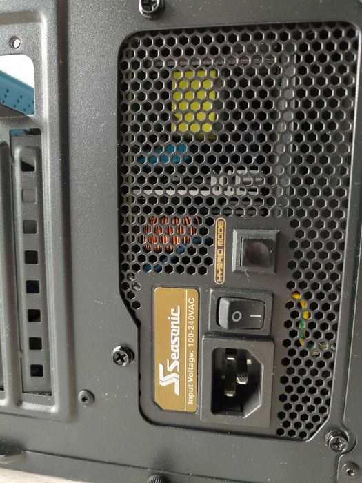 Komputer I5-4670/RX 580/16 GB RAM/500 GB SSD