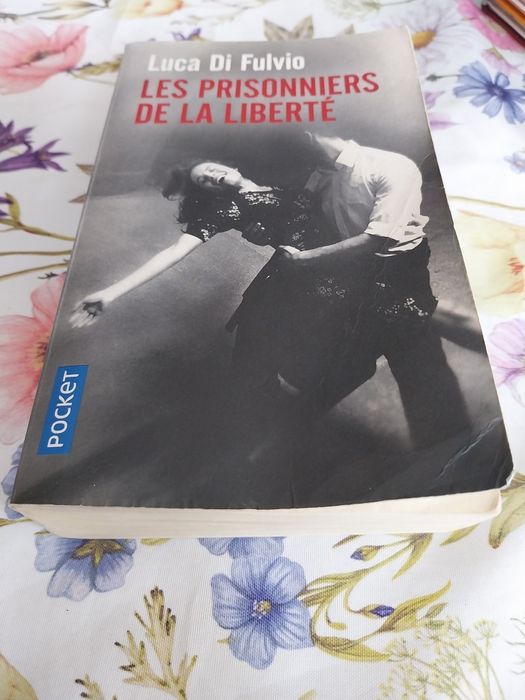 Les prisionniers de la liberté. Portes incluídos