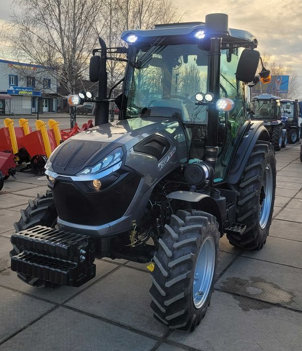 Трактор СКАУТ TB-904С з кондиціонером