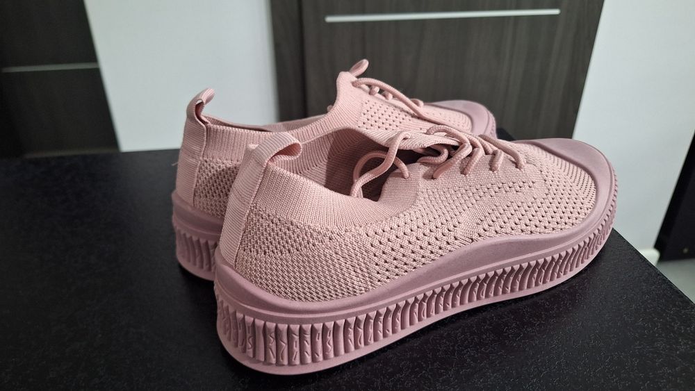 Trampki / buty z materiału