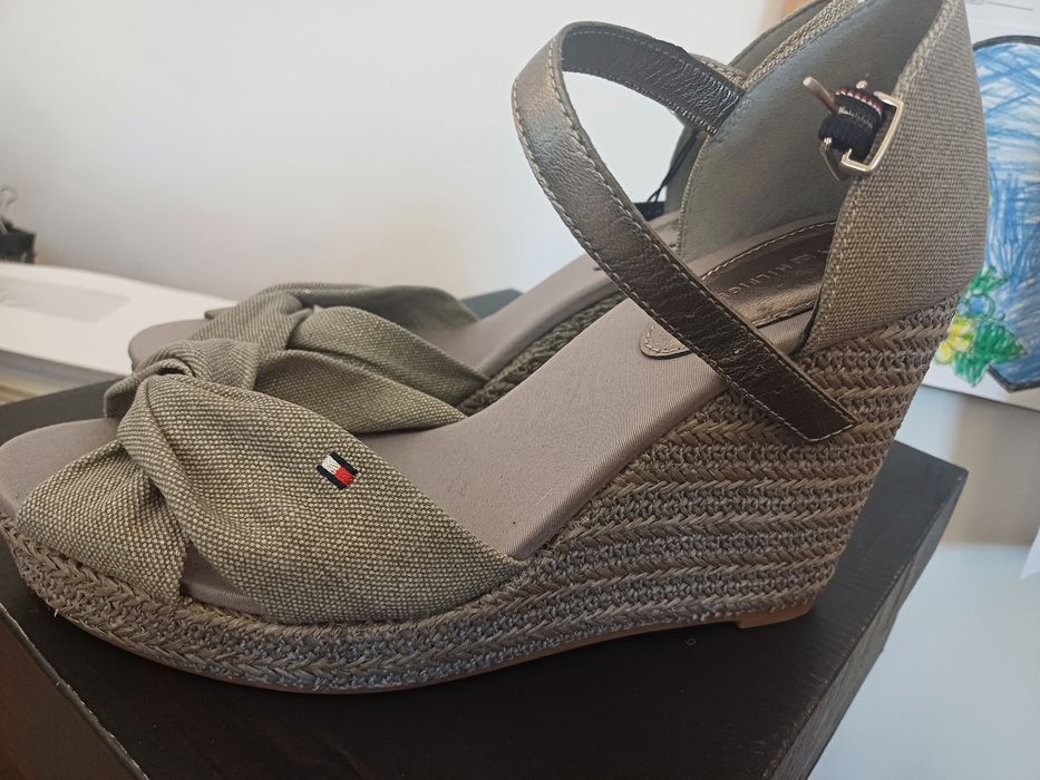 Buty Tommy Hilfiger r.40