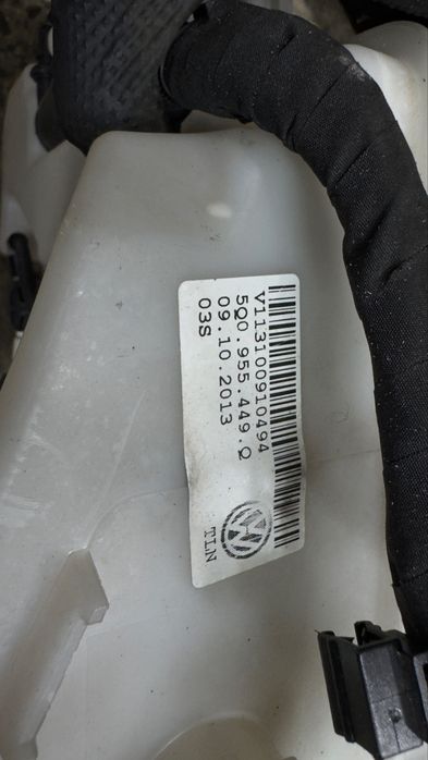 Бачок омивача Октавія А5 А7 Суперб 2,3 Гольф 6 Пасат Skoda Octavia А5
