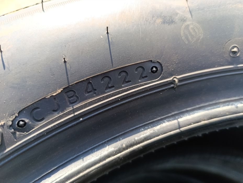 Бриджстоун 215/55/18 літо