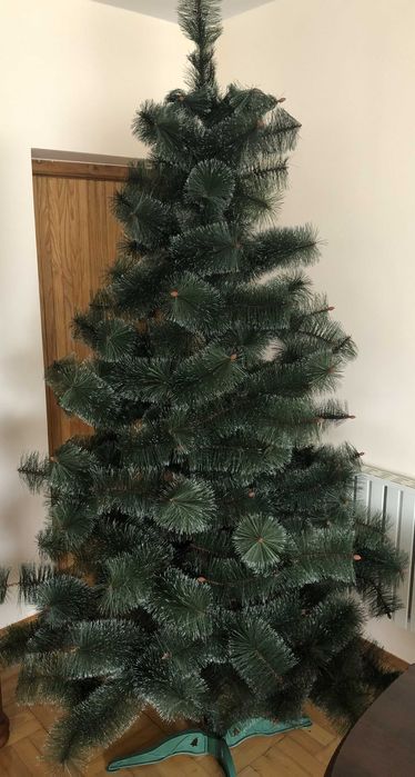 Duża sztuczna choinka 240 cm + stojak