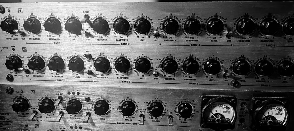 Behringer T1951 Ultra Q еквалайзер