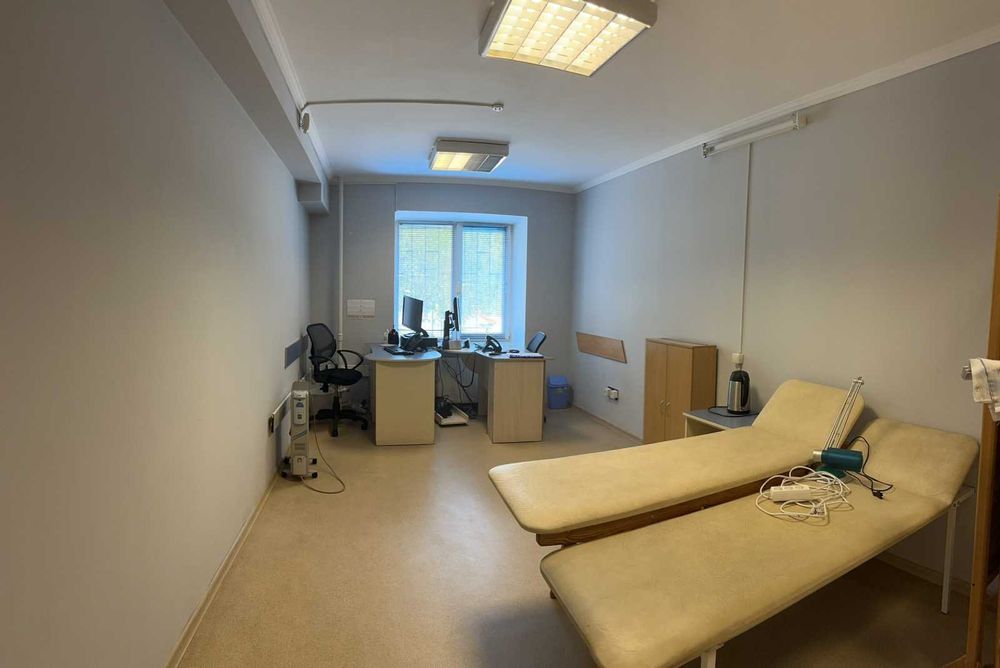 Продаж приміщення поліклініки.  ЦІНА 115000