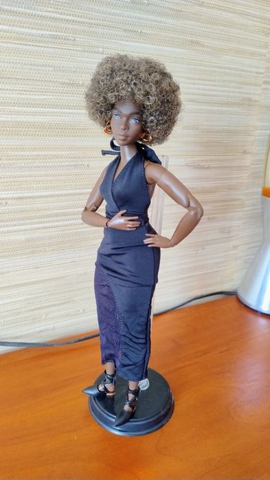 You Create Barbie Basics, афро Діва. Роуз, Каро, Мін