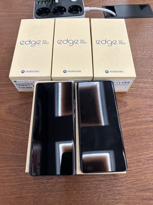 Нові Motorola Edge 50 Pro 12/512Gb