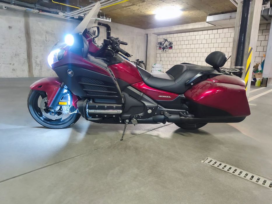 Honda GL Honda Goldwing 1800 rok 2013 idealna