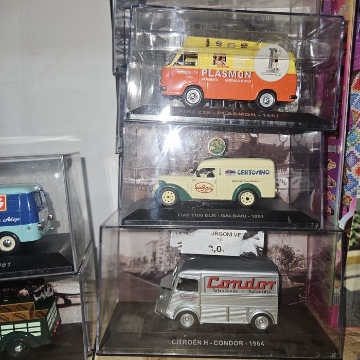 Varias miniaturas 1:43